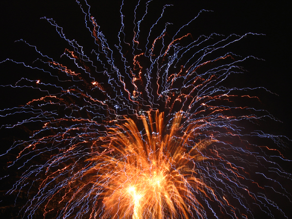 coreyhulse_fireworks_019_060704-225340
