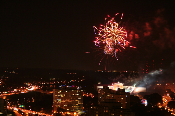 coreyhulse_fireworks_152_090704-215122