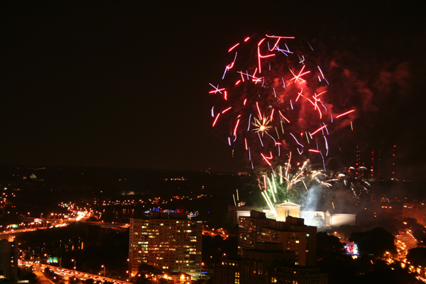 coreyhulse_fireworks_153_090704-215142